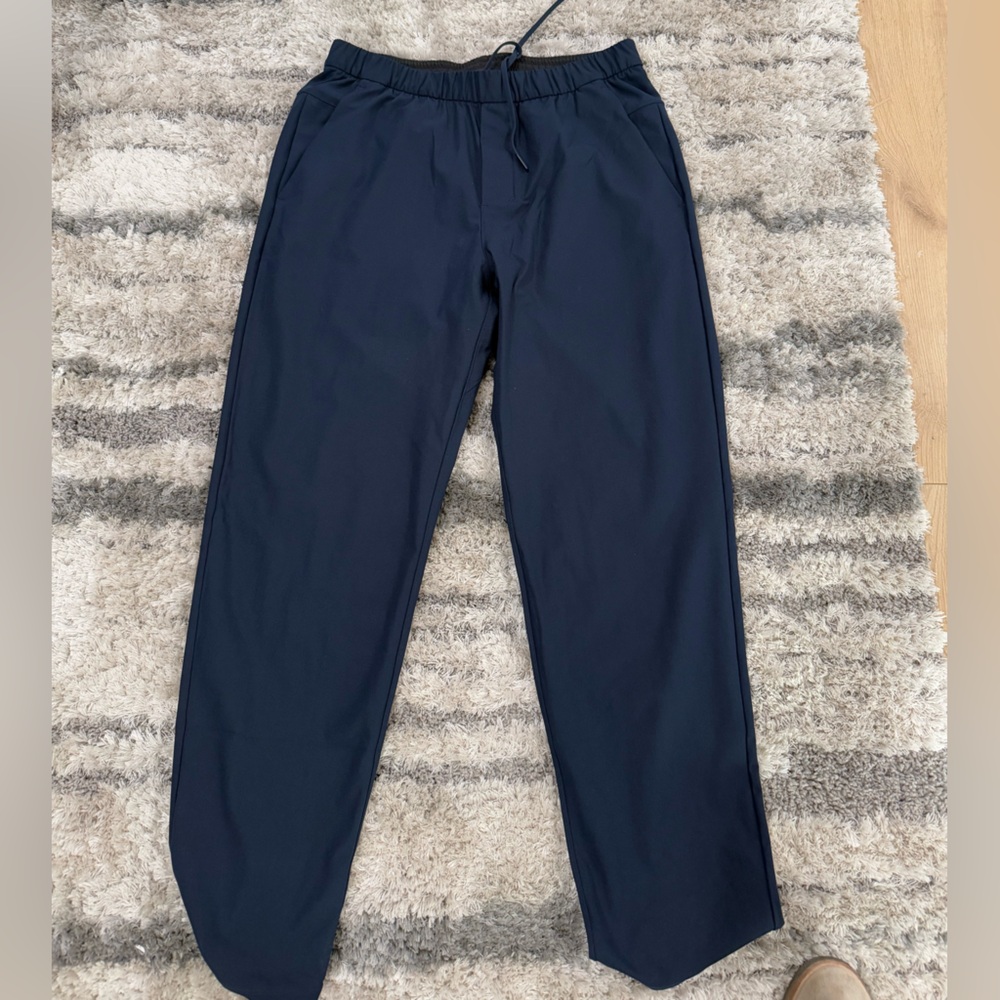 LULULEMON ABC PULL ON PANT NAVY BLUE MEDIUM NEW WITHOUT TAGS NEVER WORN